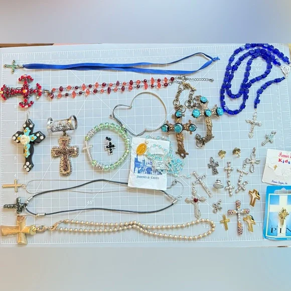 Vintage Christian Cross Jewelry Repurpose Lot - Picture 17 of 17